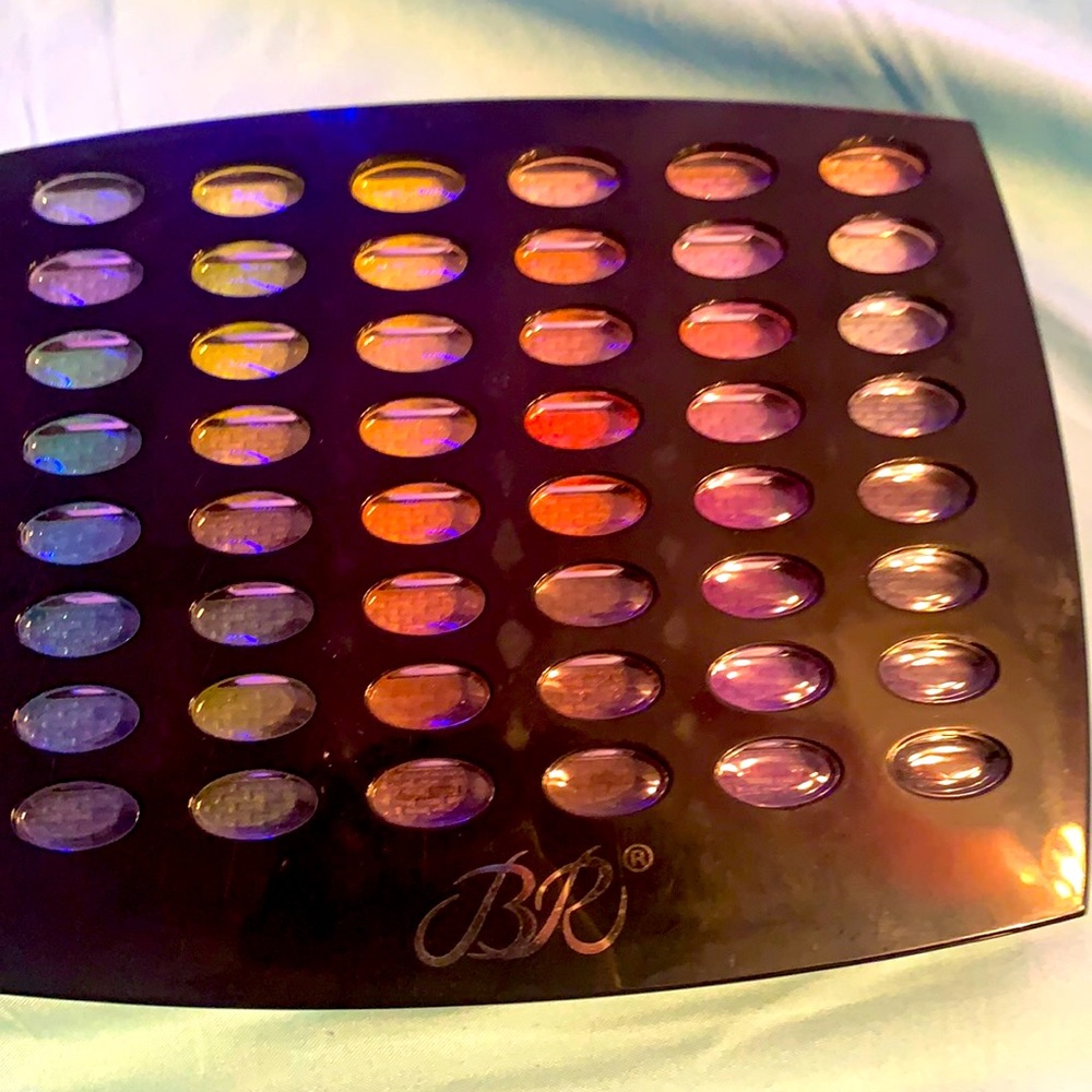 Makeup palette